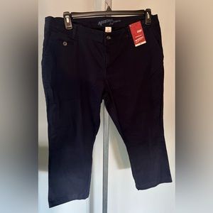 NWT Arizona Jeans size 19 crop pants
